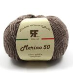 04 / Tamsi kapučino